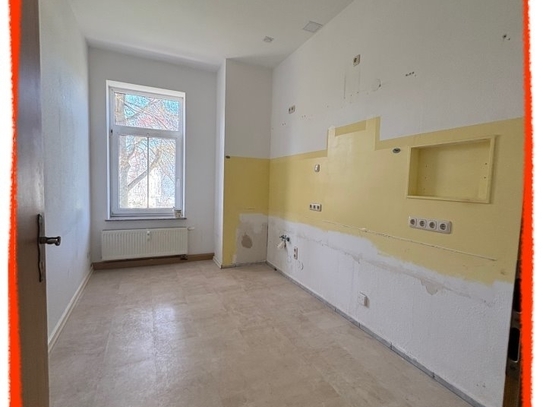 4-Zimmer-Wohnung im 1. Obergeschoss eines architektonisch wertvollen Wohnhauses zu vermieten!
