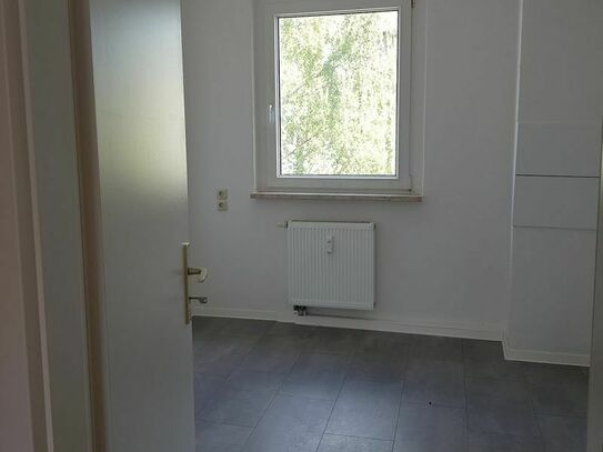 Neuer Balkon zum Relaxen gesucht? 3 Zimmer-Wohnung mit neuem Balkon in Boizenburg