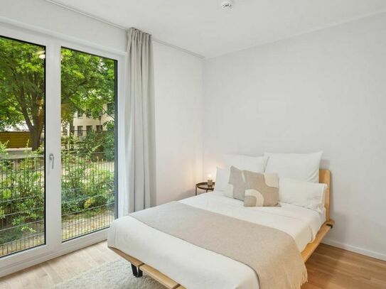 Nice double ensuite bedroom in Mitte