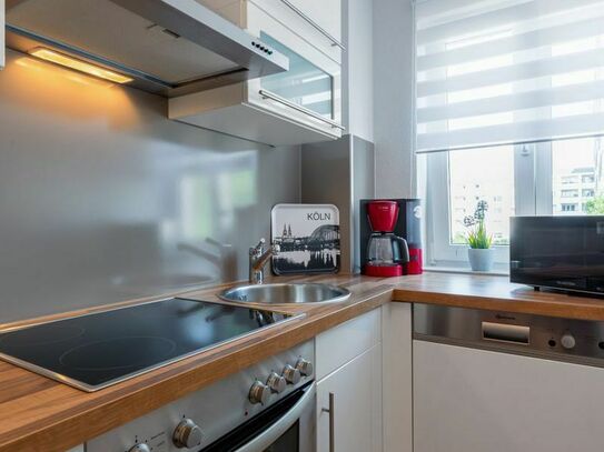 modern 2-room apartment, stylishly renovated in a central location, Koln - Amsterdam Apartments for Rent