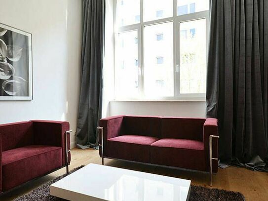 Modern short term city apartment with 1 bedroom in Frankfurt close to Römerberg in great inner city location