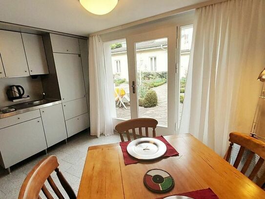 Beautiful and quiet apartment in Köln-Lindenthal, Koln - Amsterdam Apartments for Rent