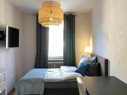 Comfortable double bedroom in a 2-bedroom apartment in Nordend-Ost