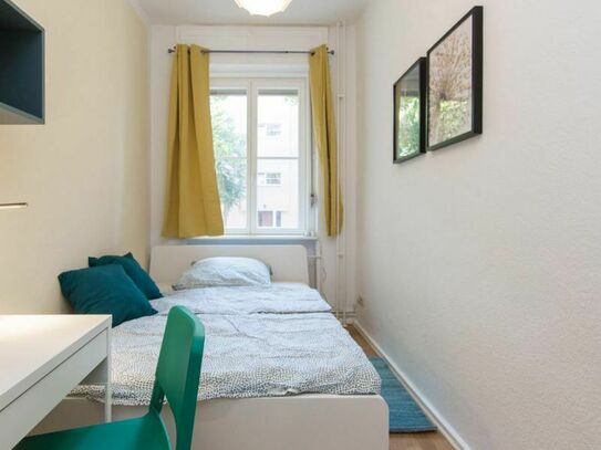 Enticing single bedroom located in Niederschöneweide