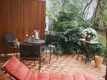Sunny, furnished 2-room flat with terrace in Munich-Glockenbach