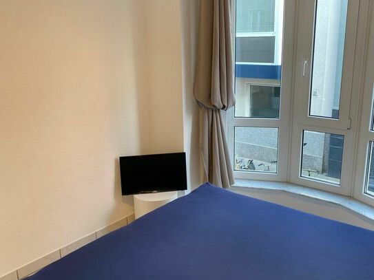 2 room apartment in the Südstadt with balcony, very bright, near the Rhine, in the middle of the Severinsviertel