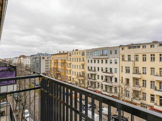Charming single bedroom with a balcony, near the Sophie-Charlotte-Platz metro