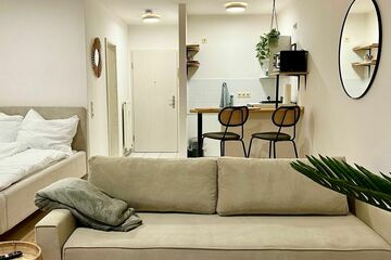 ⭐️ Cozy-Livings 🌴/ Apartment with underground parking space, balcony, double bed, double sofa bed, Netflix & kitchen (fully equipped)