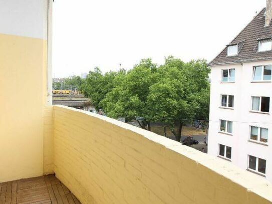 Wonderful, bright flat near main station Düsseldorf incl. internet