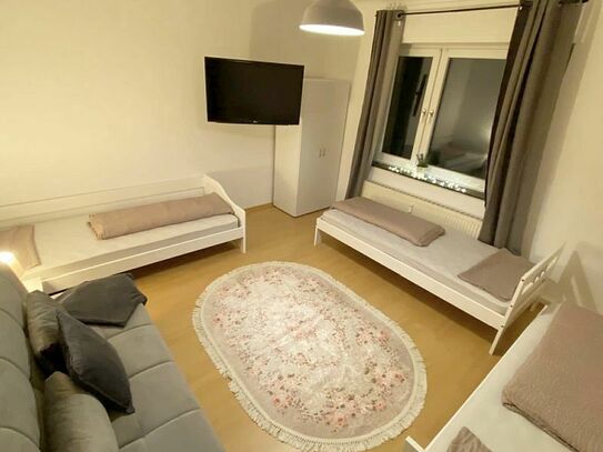 Modern möblierte Wohnung mit 2 Schlafzimmern in Bergheim – zeitwohnen.de