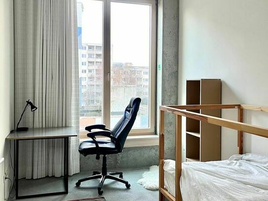 Modern, family-friendly, three-bedroom apartment in Schöneberg