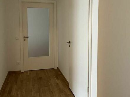 Exklusive 2-Zimmerwohnung mit edlem Bad und moderner EBK!