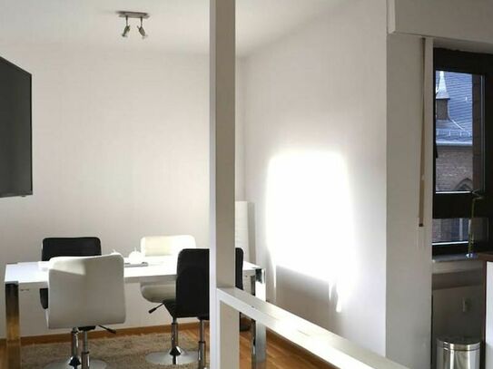Pretty and gorgeous flat near the river rhine / convention centre, Koln - Amsterdam Apartments for Rent
