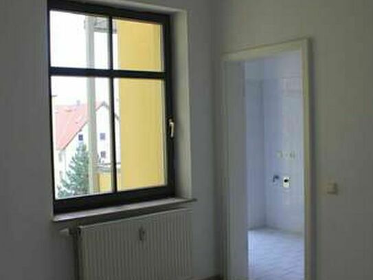 Die perfekten ZWEI - helle 2 Zimmer Wohnung mit Balkon und Tageslichtbad * Einbauküche möglich