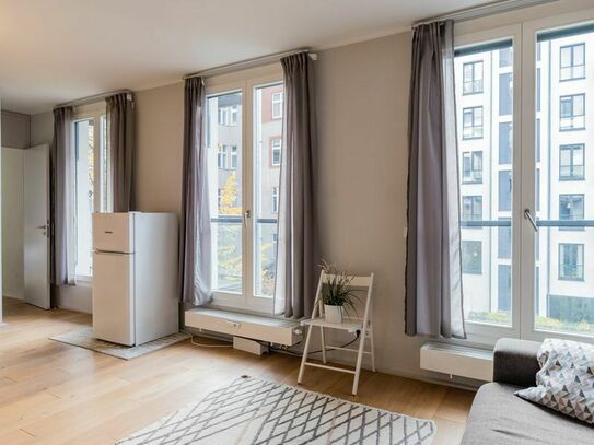 furnished 2 room apartment in Charlottenburg, new building