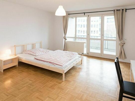 Spacious single bedroom with a balcony, in Neuhausen-Nymphenburg