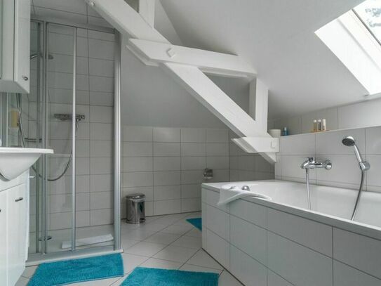 Dresden: Luxuriöses Wohnen mit Stil: Möblierte 2-Zimmer-Wohnung mit Dachterrasse in Hotelresidenz und Concierge-Service