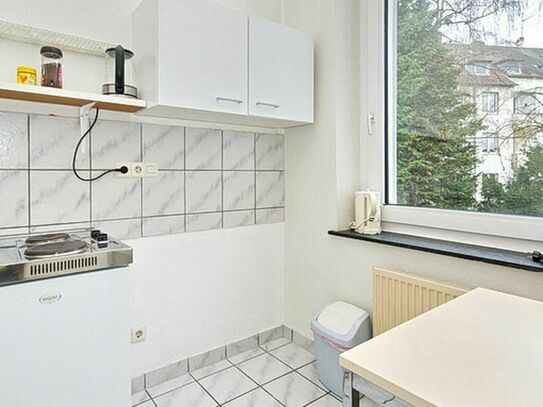 apartment on higher floor / short-term rental / Düsseldorf