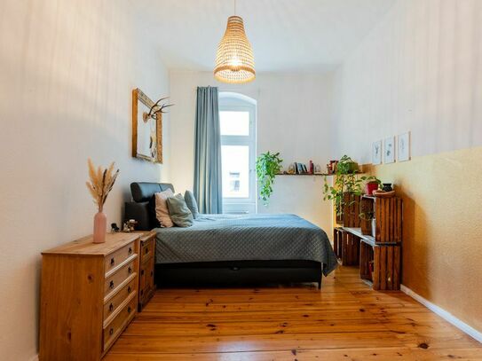 Beautiful modern 3-room apartment in the center of Berlin Charlottenburg