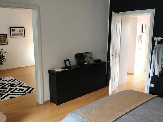 Modern old building apartment in top location in the Lorettoviertel in the heart of Unterbilk