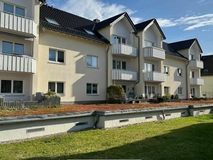 3-Zimmer-Wohnung in Oelsnitz/Erzgebirge mit BALKON und Tiefgaragenstellplatz zu vermieten!