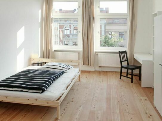 Inviting single bedroom in Kreuzberg