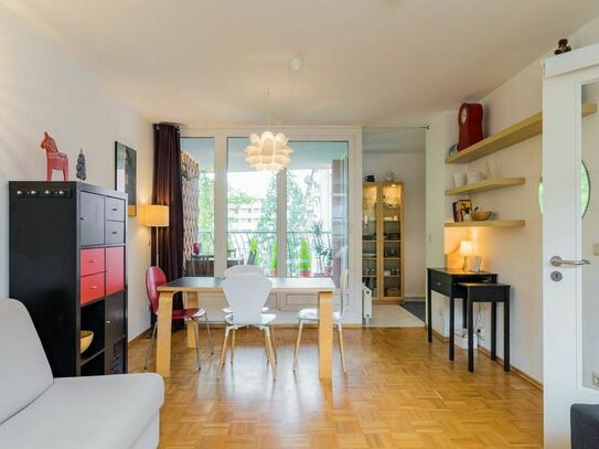 Beautifully furnished 2 - room apartment in central Berlin with a great terrace, Berlin - Amsterdam Apartments for Rent