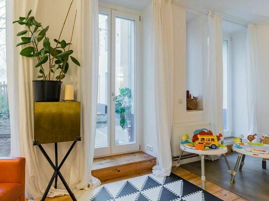 Spacious, bright, newly renovated apartment with private garden, Berlin - Amsterdam Apartments for Rent