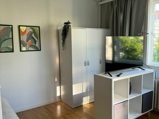 Exclusive 1-Room Apartment for Rent in Berlin Ku’damm - Fully Furnished, Including WiFi and Utilities
