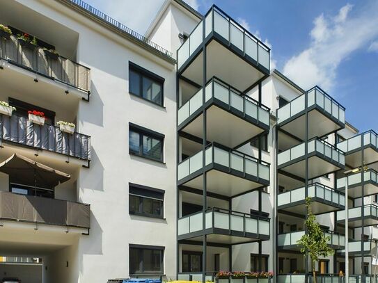 Zentral gelegene 2 - Zimmer Wohnung mit EBK und Balkon - Aurelion Immobilien Aschaffenburg