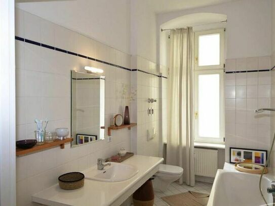 Beautiful and spacious one bedroom apartment in Prenzlauer Berg, furnished