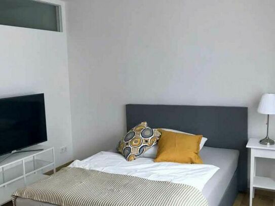 Comfy single bedroom in a 3-bedroom apartment in Stuttgart