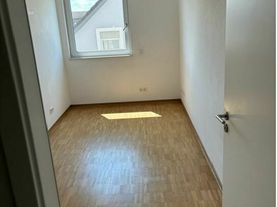 Etagenwohnung: 4 Zimmer - Pariser Straße49d in Bonn - Vivawest GmbH