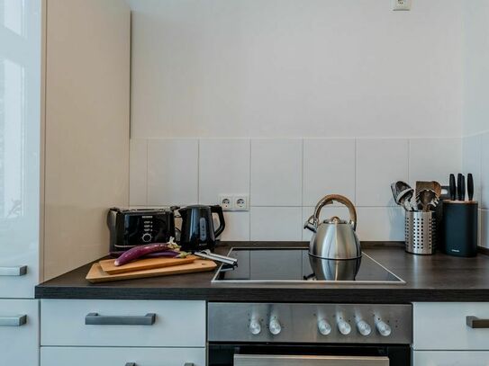 Renovated 2 bedroom apartment with balcony in Historical Charlottenburg