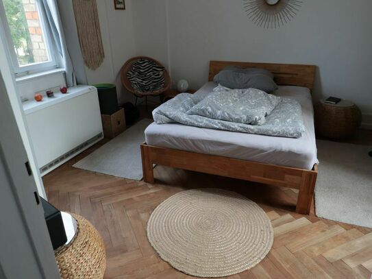 Elegant, fully furnished 2-room apartment centrally located in Stuttgart