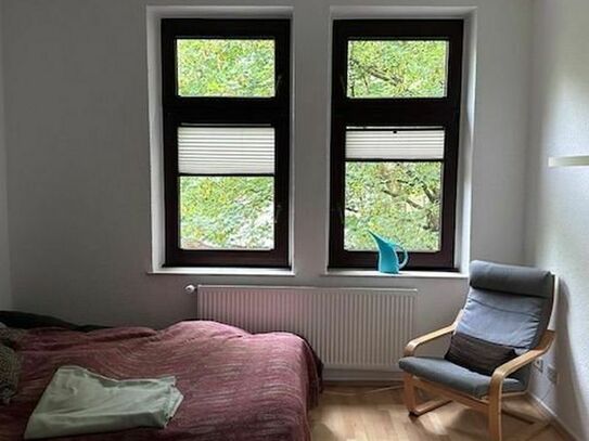 Wohnen im Jugendstilhaus- Bochum-Ehrenfeld - ideal für Paare im Homeoffice