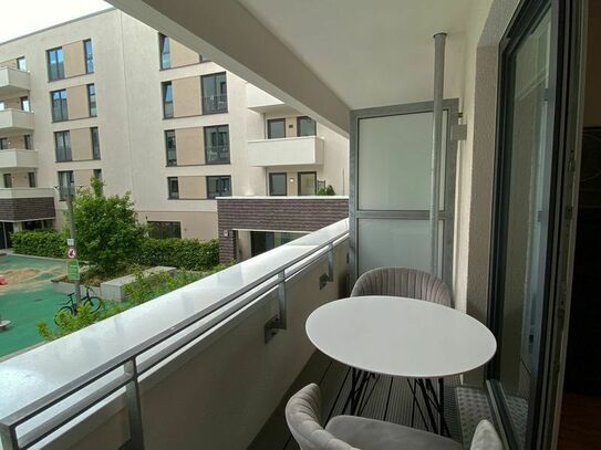 Pretty & gorgeous centrally located 2 room apartment at the water