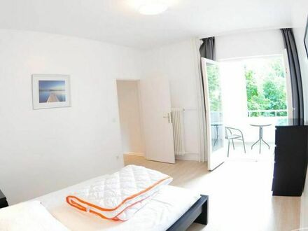 Bright 3 room flat with balcony in Berlin Wilmersdorf, furnished