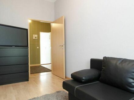 Homely single bedroom in a 4-bedroom flat, near to U Otisstr. (Berlin) metro station