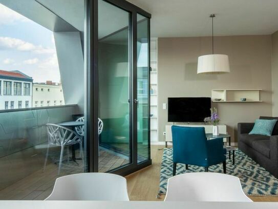 Studio apartment by architect Daniel Libeskind in Berlin Mitte - Sapphire.95