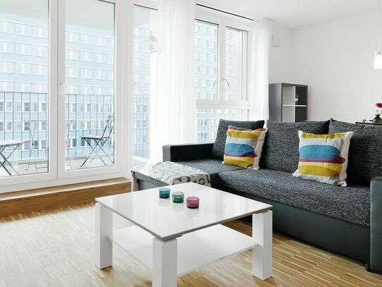 Centrally located, 1-bedroom apartment, bright, close to Alexanderplatz (9571)