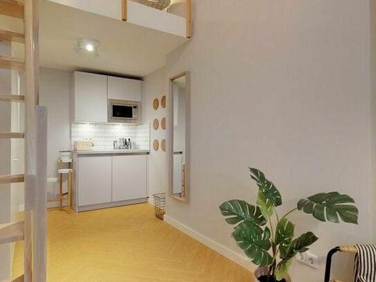 Rent your private accommodation in our PÉPIN coliving house in Berlin. Studios for 1 to 2 persons, from 980€/month all…