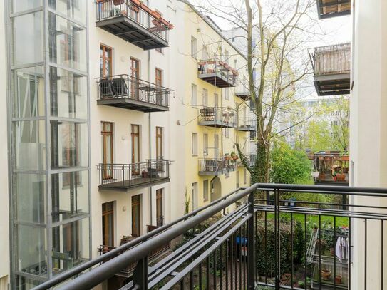 Great duplex apartment with balcony in excellent location