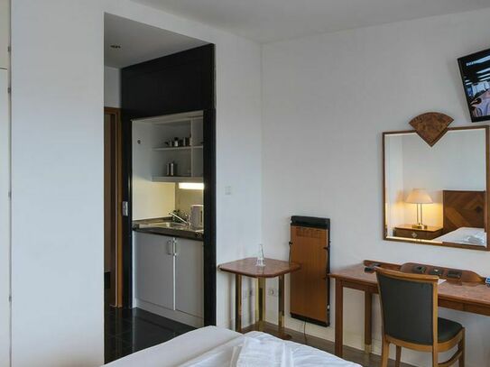 Nice & quiet apartment in Charlottenburg-North, ideal for one person/ Solo traveler, Berlin - Amsterdam Apartments for…