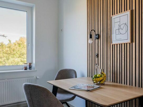 Elegant Comfort in Trendy Berlin: Just Renovated Modern Apartment