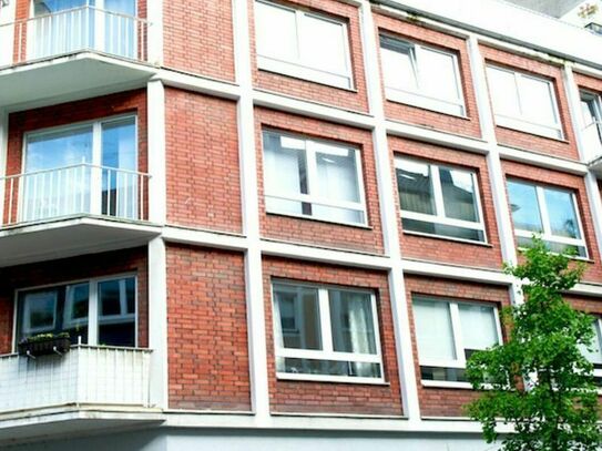 Modern, bright 2 room apartment in quiet city proximity with sun bay window, Dusseldorf - Amsterdam Apartments for Rent