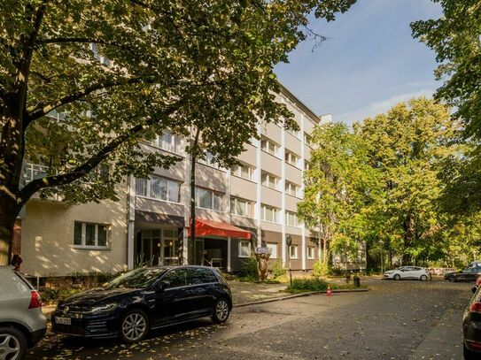 Superior Studios-Apartments in a quiet central location near Kurfürstendamm (# 206 Category S)