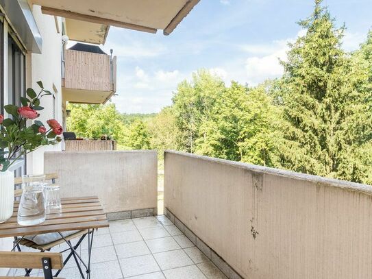 Chic single apartment with a forest view Dudweiler near University