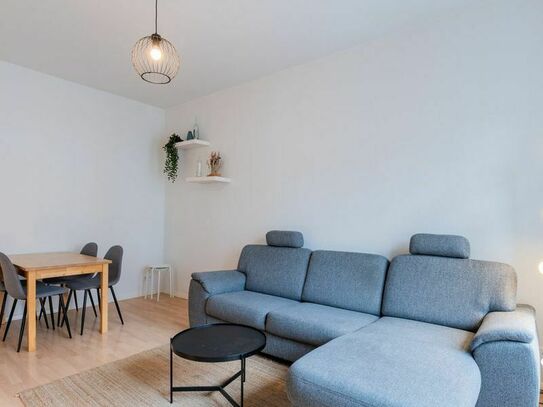Bright and central loft close to the Kurfürstendamm, Berlin - Amsterdam Apartments for Rent