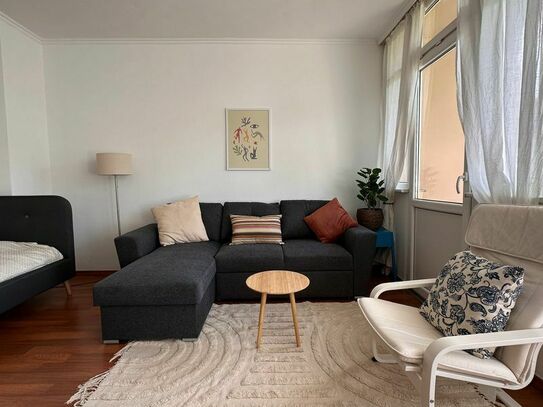 Stylish and Spacious 1-Bedroom Apartment in Charlottenburg